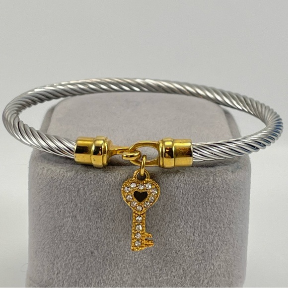 DSMK Stainless Steel Gold Plated Cable Bracelet Rhinestone Key Charm Boho 6.5” - Picture 1 of 6